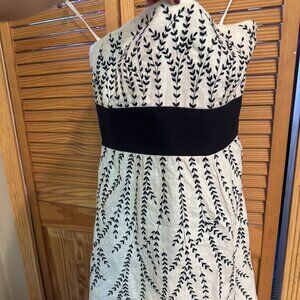 Ann Taylor Petites 6P Ivory Linen Dress Black Embroidered Floral Sleeveless